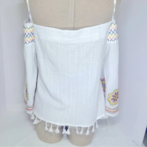 Xoxo embroidered white top size M - Picture 2 of 7